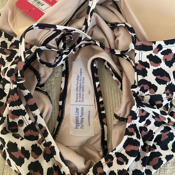 NWT INGRID & ISABEL Maternity swim suit-Animal Print Large - Picture 6 of 6